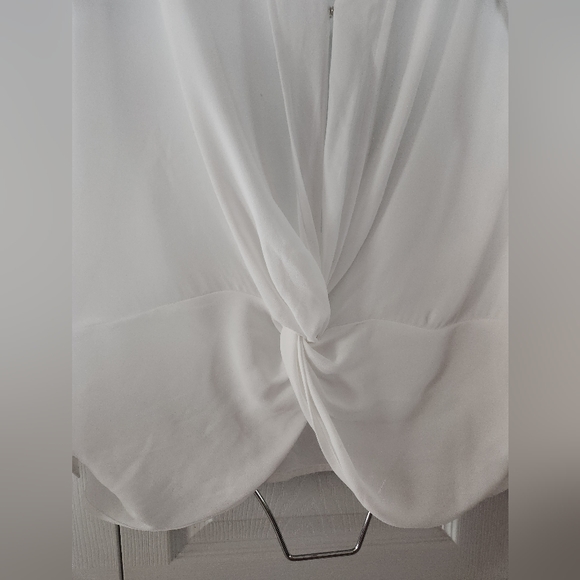 EUC twist front blouse - Picture 2 of 7